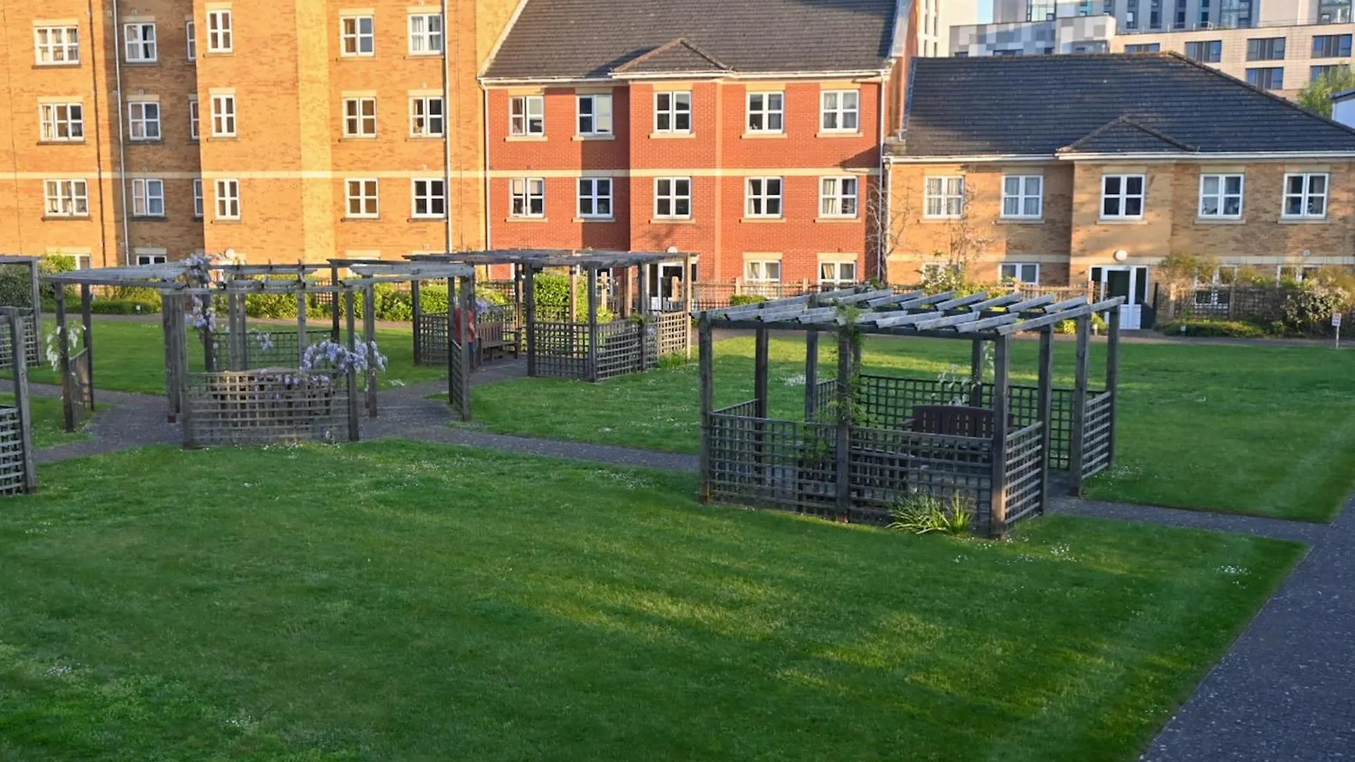 Central Comfort Southampton, Free Parking Apartment